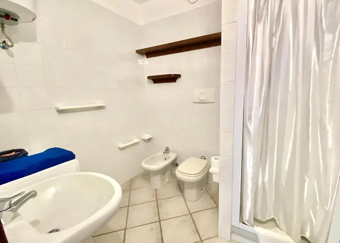 Luxury Ginepro Sea View With Common Swimming Pool Just 50 Mt From The Apartman Golfo Aranci
